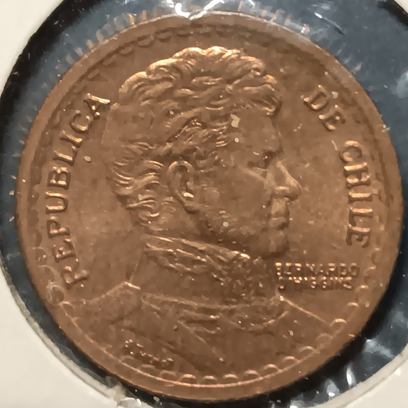 1954 Chile One Peso. Appears Uncirculated. Low Mintage Of Copper Coin