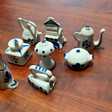 1:12 Dollhouse Miniature Ceramic Kitchenware Lot Of 8 White/Blue Teapot Iron Set