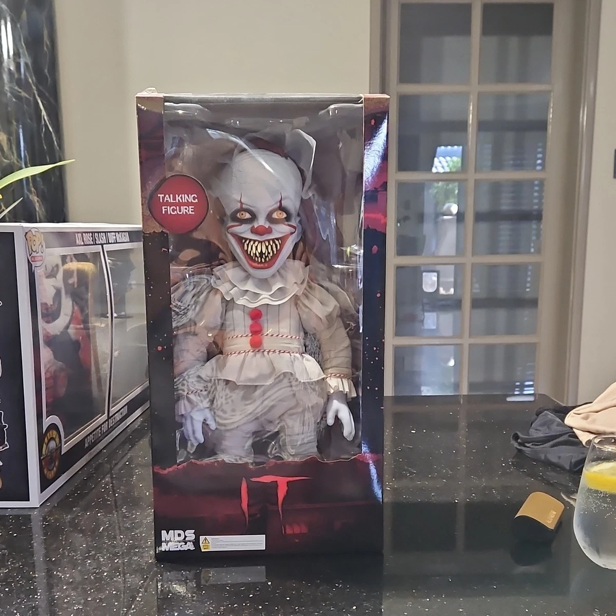 Mezco Toyz MDS Mega Scale IT Pennywise Talking Action Figure