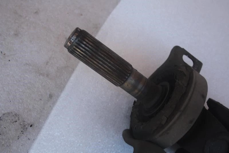 1998 LEXUS LS400 REAR DRIVE SHAFT LINE Foto 4 de 4