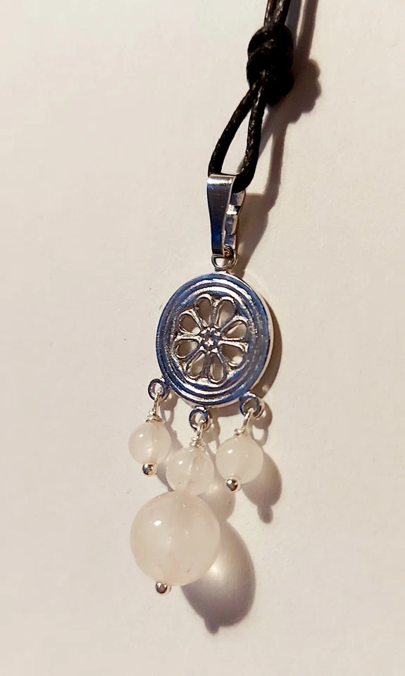 Ciondolo in argento 925 con pietre quarzo rosa naturale da 8 e 4 mm idea Natale - Immagine 2 di 4