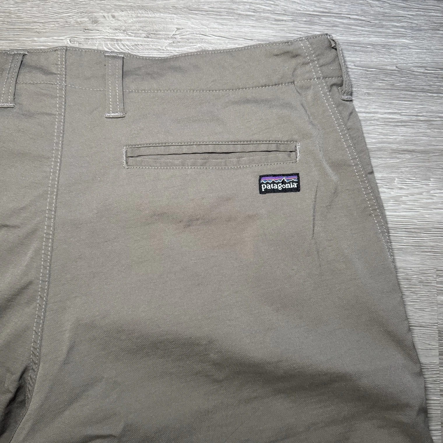 Patagonia Sender Shorts 10” Sz 36 Beige Hiking Outdoors Lightweight Stretch USA