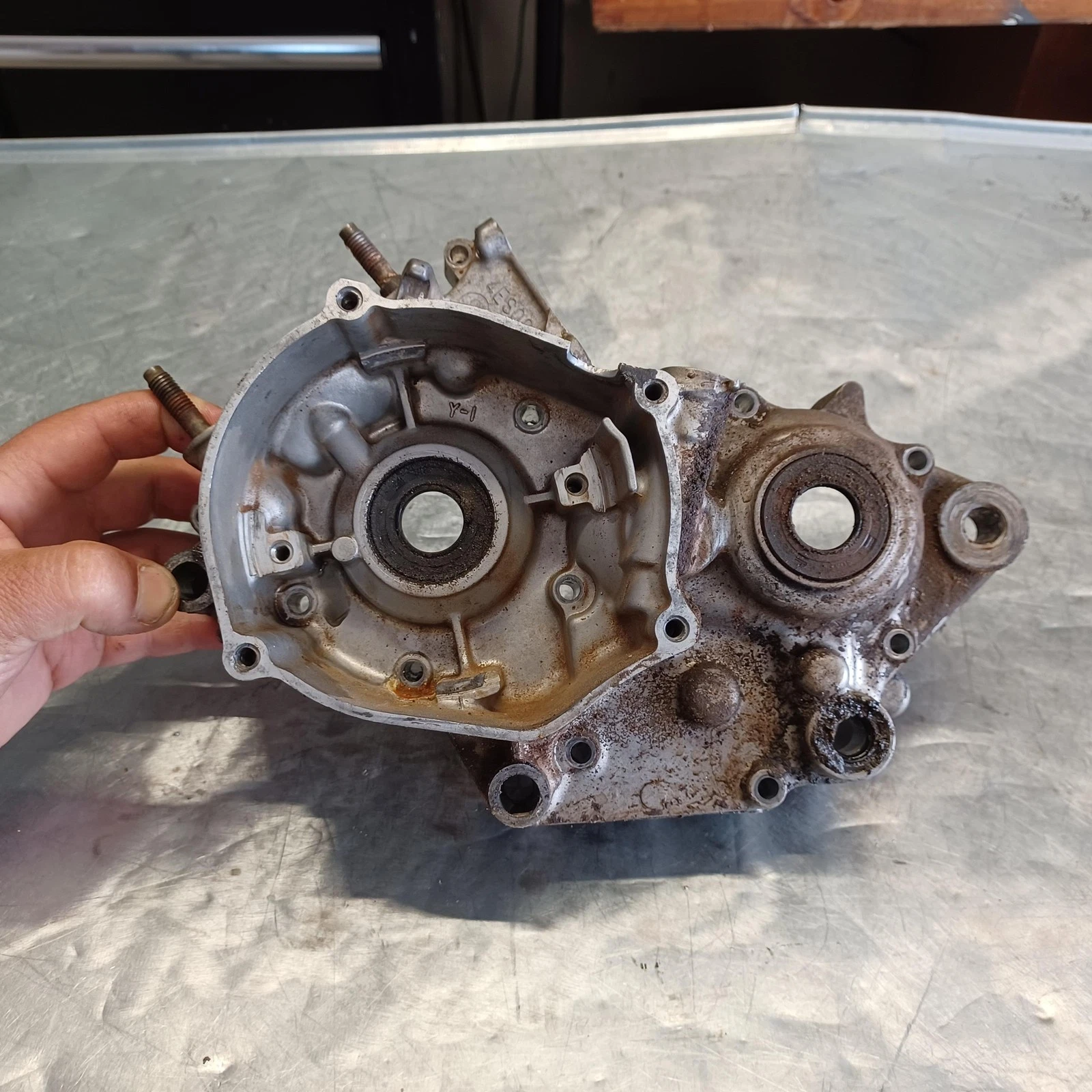 2000 Yamaha Yz80 Left Engine Motor Crankcase Crank Cases Block
