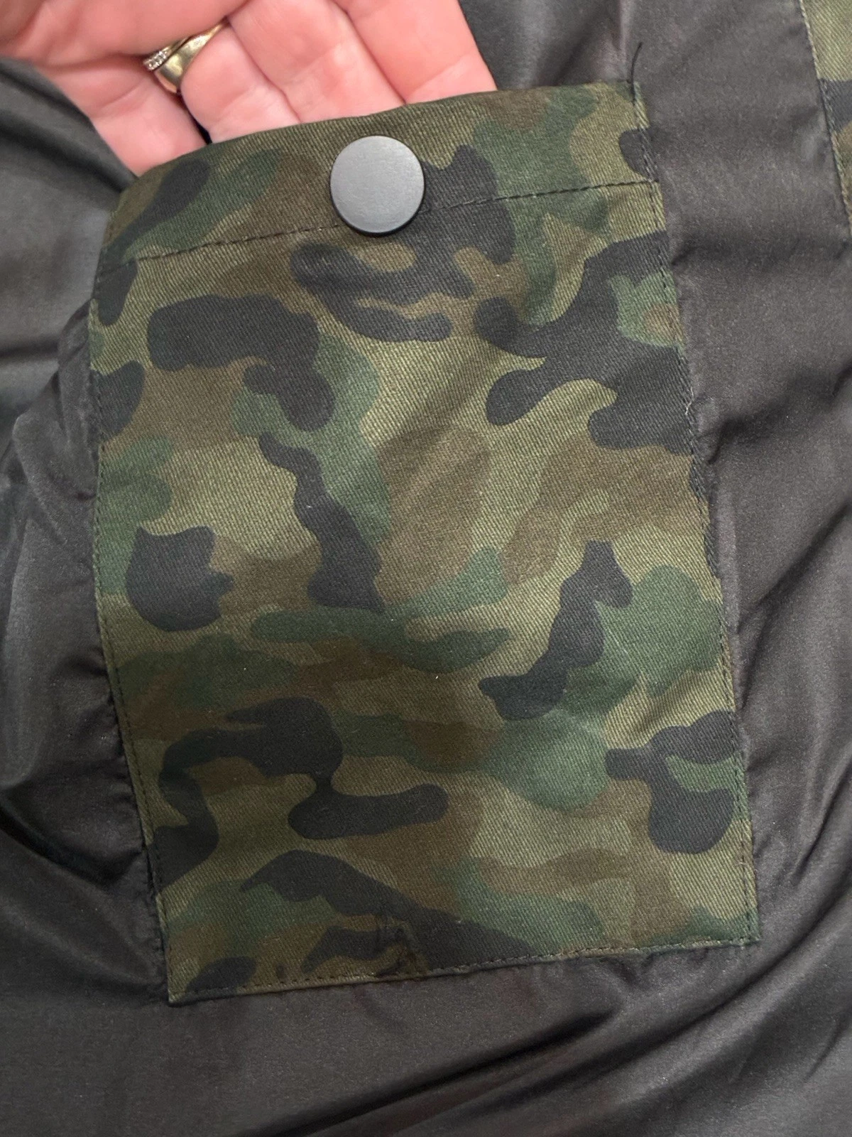 The Wild Collective: GOLD STRIKE EDITION Men’s Camouflage Jacket Size XL NWT - product detail image 4
