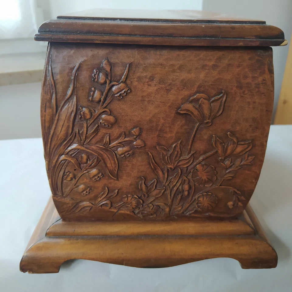 Kleine Holztruhe, Kiste, floraler Jugendstil um 1910, top erhalten - Bild 3 von 4