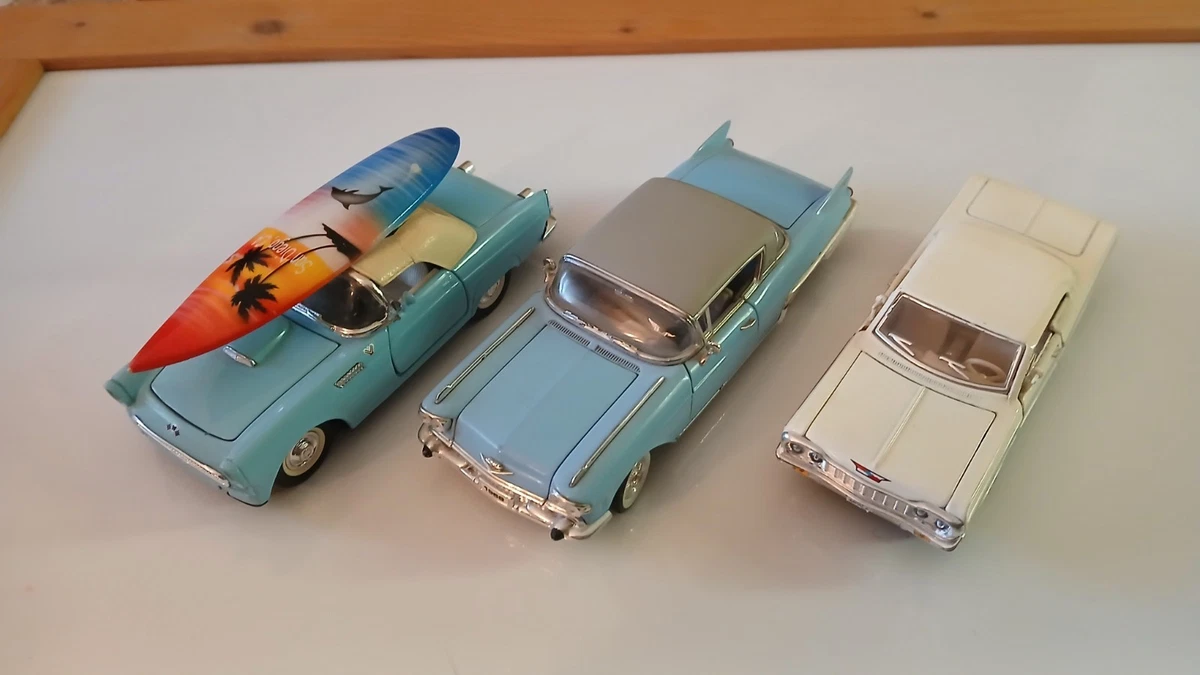 Diorama da garage Ferrari in scala 1:43 fatto a mano – Display LED per modelli di auto - Italia