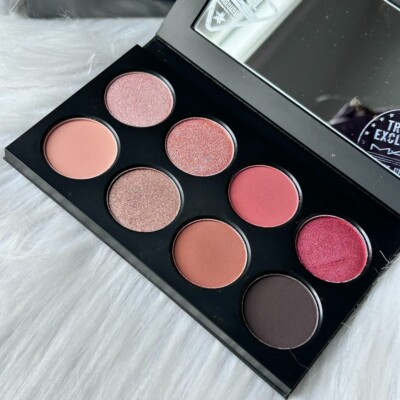 New in box MAC Travel Exclusive Eye Shadow Palette x 8~ 18K Rose