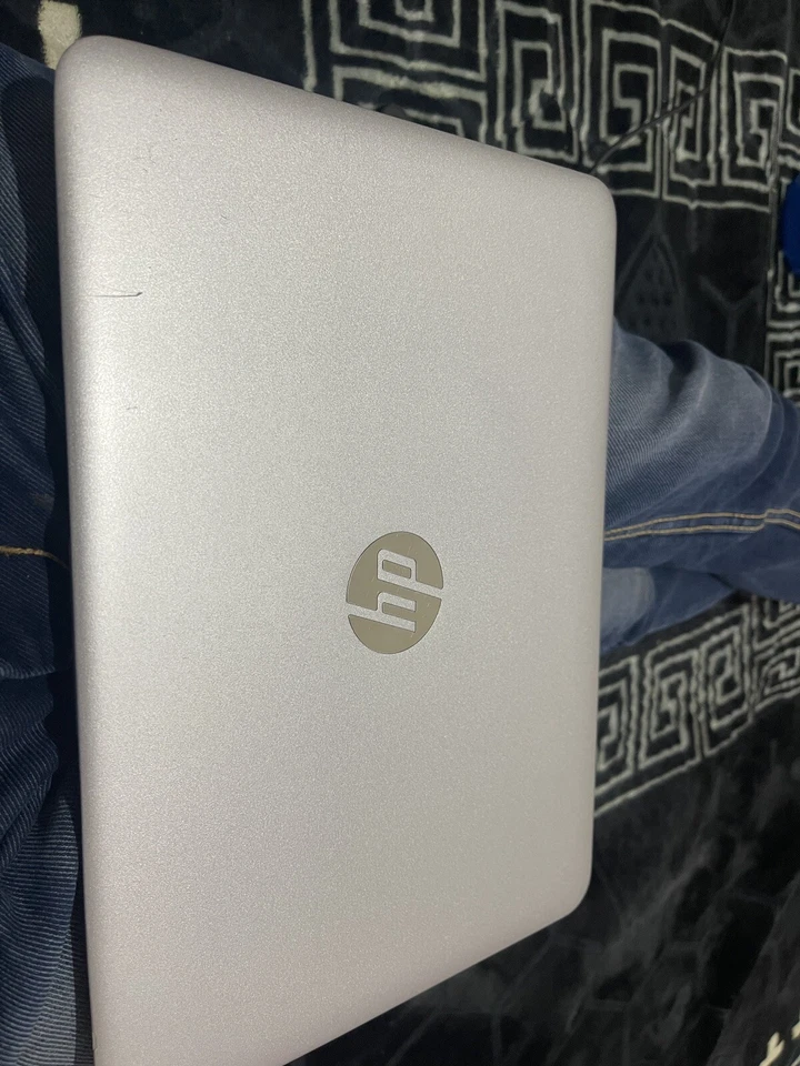 HP EliteBook 820 G3 · i7-6600U · 8GB · 256GB, photo 2 of 3