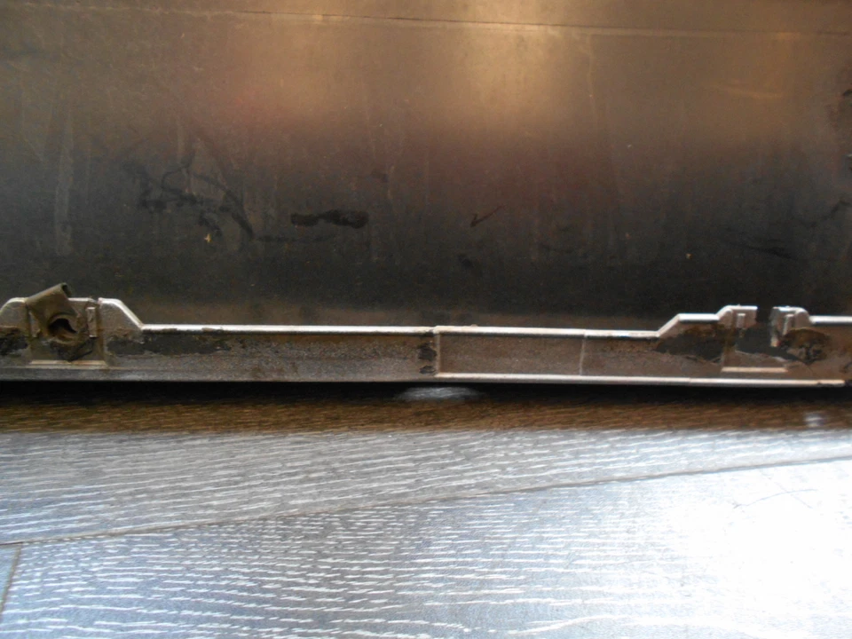 91 - 95 Saturn S-Series SL1 SL2 SW1 SW2 Front Left Drivers Door Panel Skin White — 第 4/4 张图片