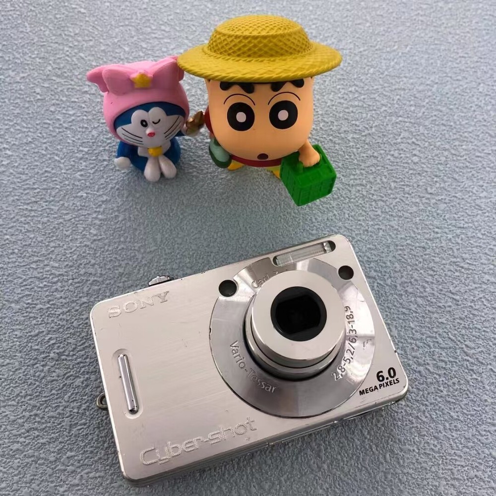 SONY Cyber-shot DSC-W50 6.0メガピクセル Sony Cyber-shot DSC-W50 6.0MP 3x Optical Zoom Digital Camera