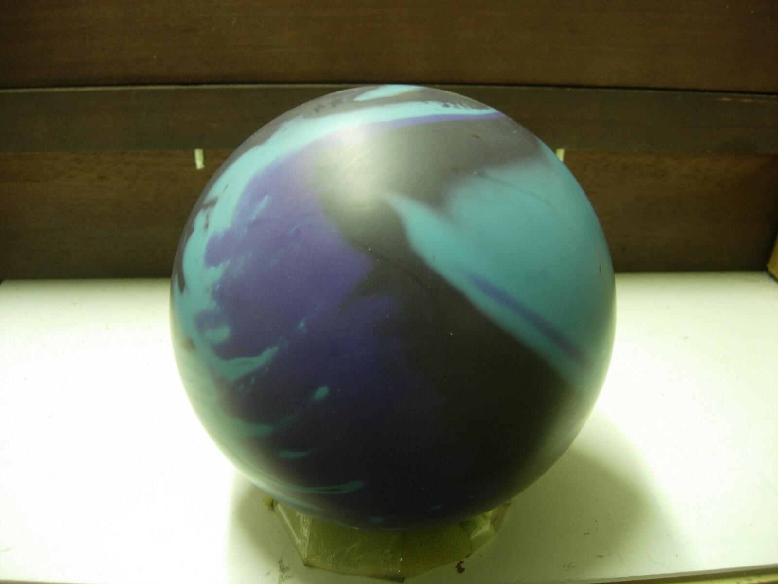 15 lb NIB Brunswick Bowling Ball KINGPIN 