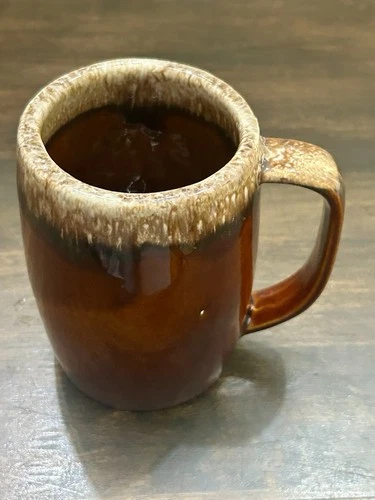 HULL OVEN PROOF BROWN DRIP GLAZE BEER STEIN COFFEE MUG 5"  16 oz. USA