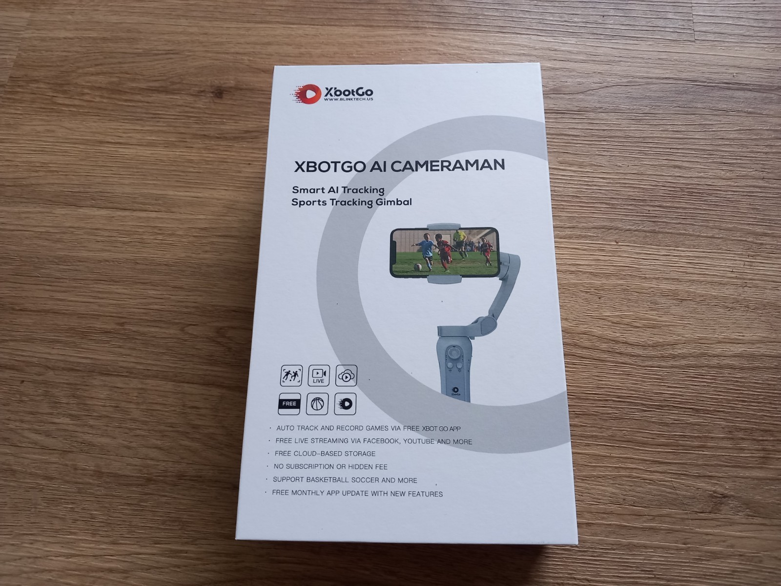 XbotGo AI Cameraman Gimbal For Phone Sports Smart AI Tracking