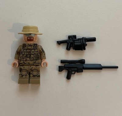 Citizen Brick RARE Marpat V1 Camo Minifigure (Brickarms hat and accessories)