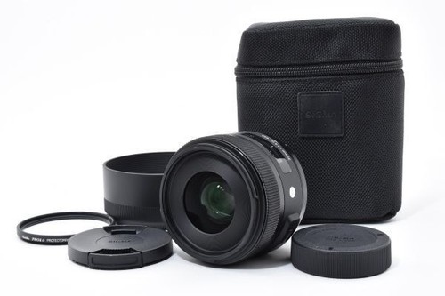 Excellent condition SIGMA 30mm F1.4 DC HSM Art confirmed working 8875 Y.JAN.0826