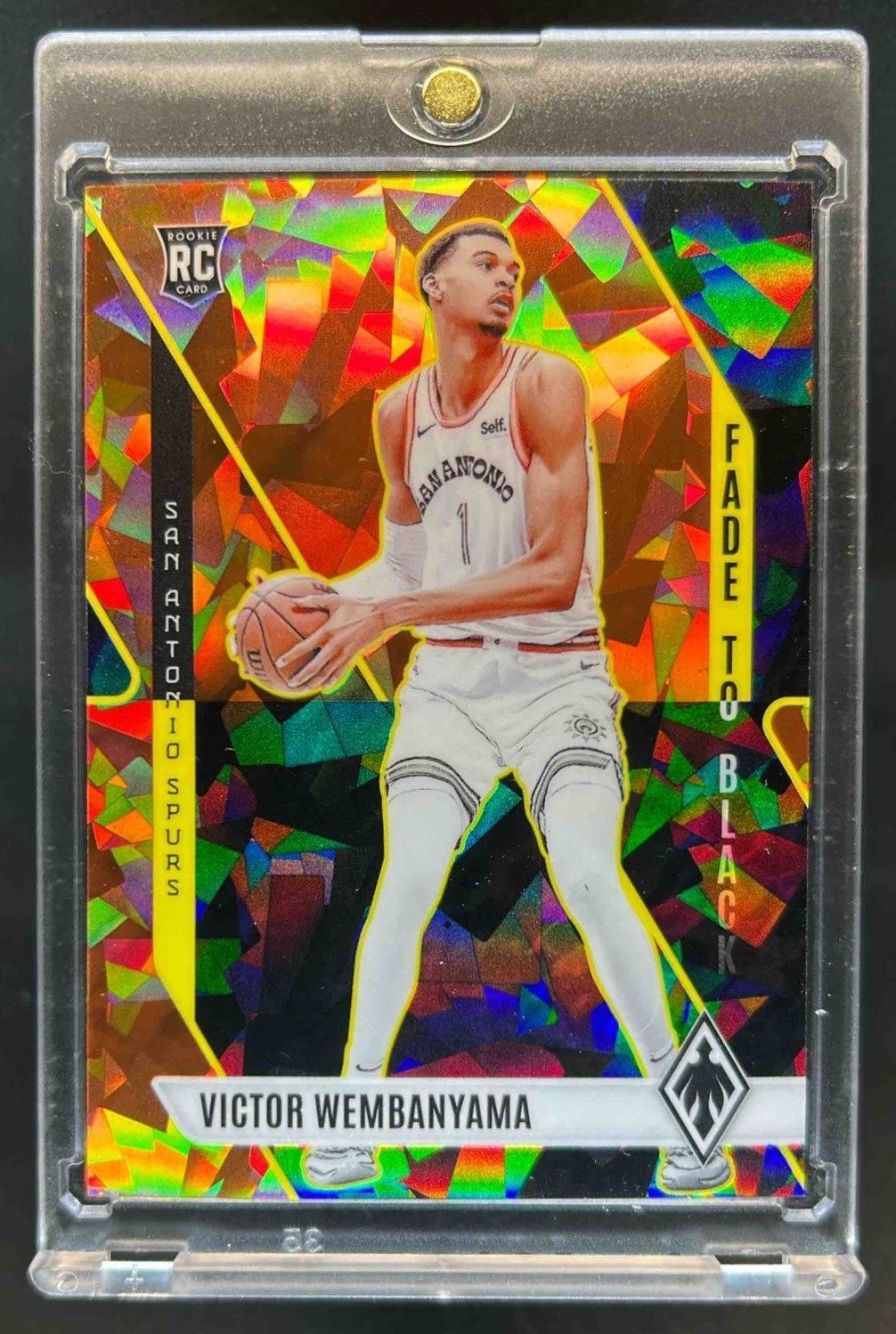 2023-24 Phoenix Victor Wembanyama Fade To Black RC Orange Ice #28/249 Spurs