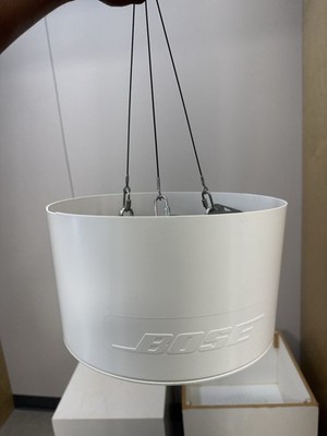 LOT OF 5 BOSE FREESPACE DS 40F LOUDSPEAKER 12'' X 7'' WHITE W/ PENDANT MOUNT/SHELL