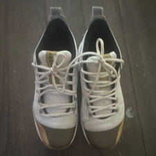 Under Armour Mens Low Top Lace-Up Athletic Sn...
