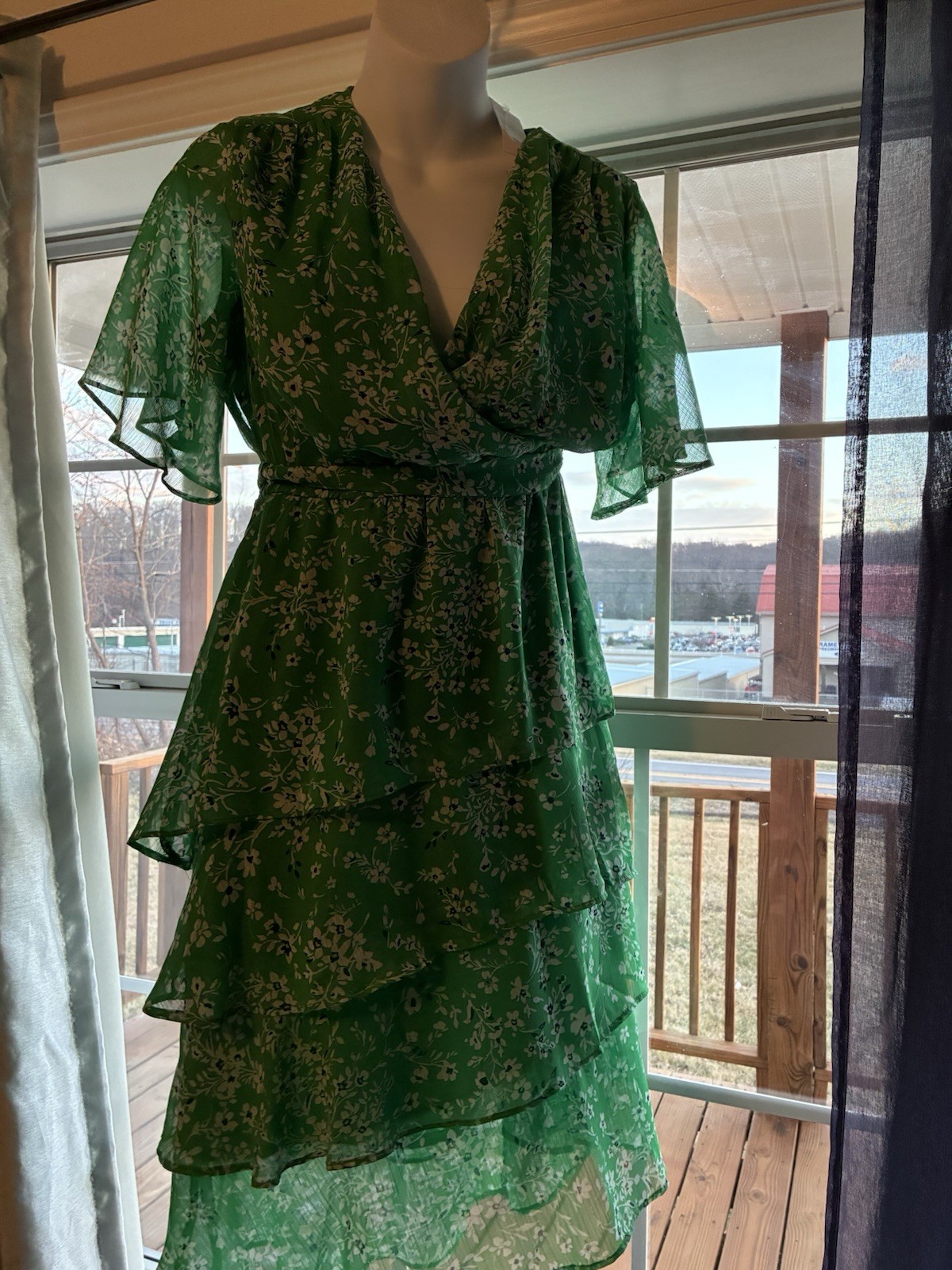 Women's Green Floral Dress  Size 8P