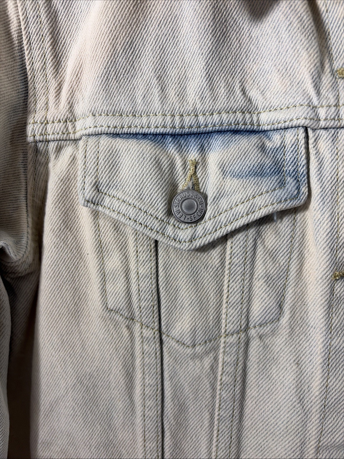 Levi's Bleached Light Wash Denim Jean Jacket Country Western Embroidered Sleeves thumbnail 8