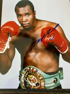 SUGAR RAY LEONARD BOXING LEGEND SIGNED 8 X 10 COLOR PHOTO