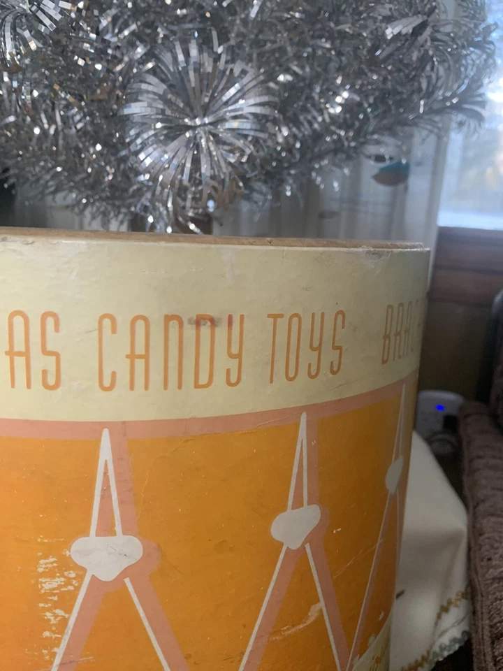 De colección Brach's Candy Store Exhibición Juguete Almacenamiento Navidad Tambor 1937 Wisconsin Foto 4 de 4