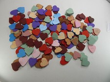 World of Miniature Bears #996 Lot Artisanat 1" Coeurs en Bois Peint Lot de 200 pièces