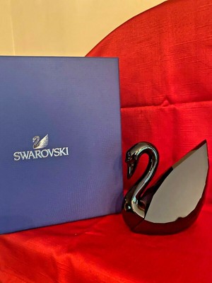 Swarovski RETIRED 2011 PAIR of Soulmates Swans JET & CLEAR 1098643 1075309 MIB