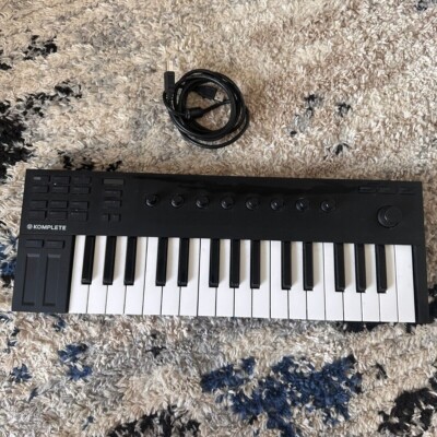 Native Instruments M32  Komplete Kontrol Keyboard Controller