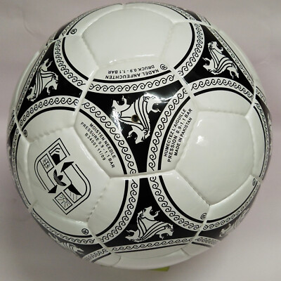 Adidas Etrvsco Unico 1990 FIFA World Cup Ball Vintage Soccer