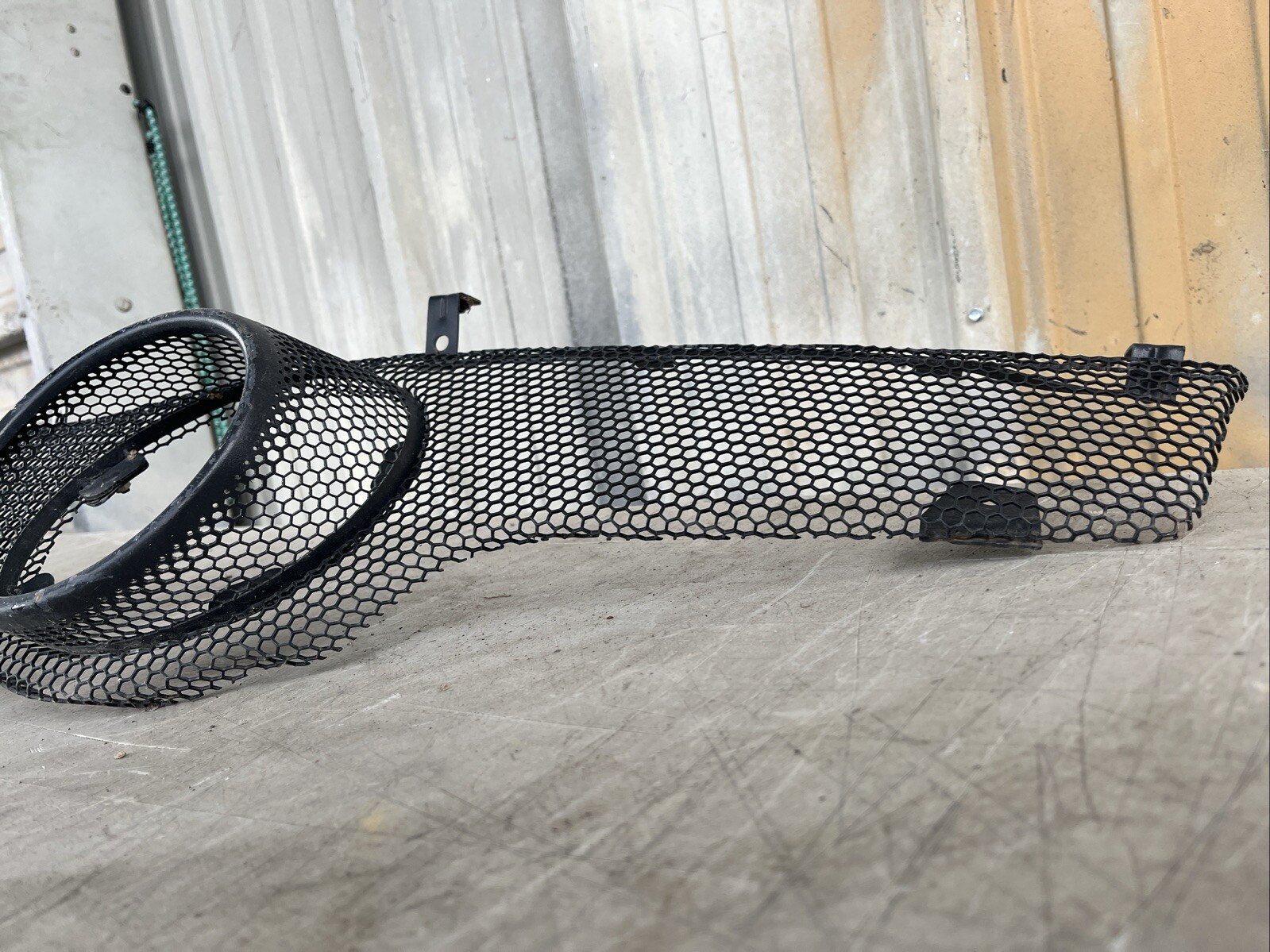 2020 2021 2022 2023 2024 Mclaren GT Rear Bumper Exhaust Vent Grille Used Oem