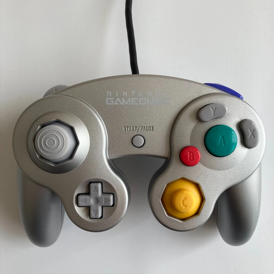 GameCube Controller | Original | Platinum, Silver, Gray | Super Smash Bros. - Image 2 of 4