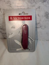Victorinox Classic original Swiss Army Knife 13 Functions New/Factory Sealed