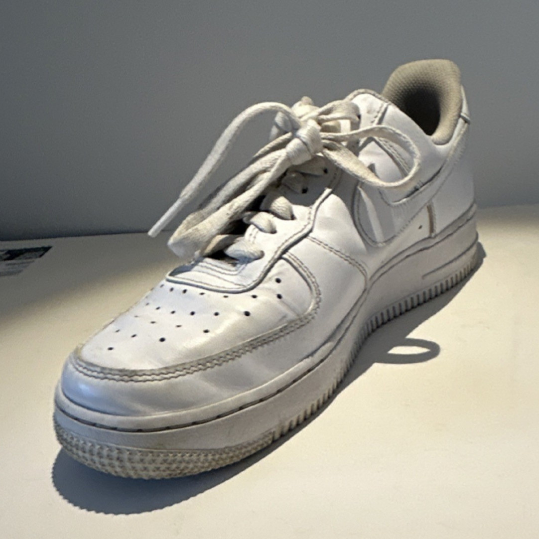 Nike Air Force 1 Low Men’s White Low Top Lace-Up Sneakers Rubber Outsole