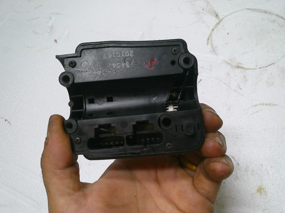 Polaris Edge XC 500 600 700 800 Classic Touring Snowmobile Left Hand Controls - Image 2 of 2