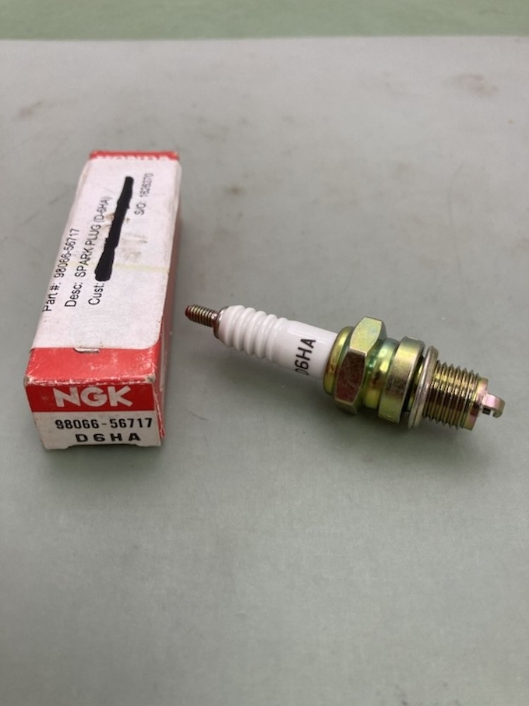 Honda 98066-56717 NGK D6HA Spark Plug New Genuine