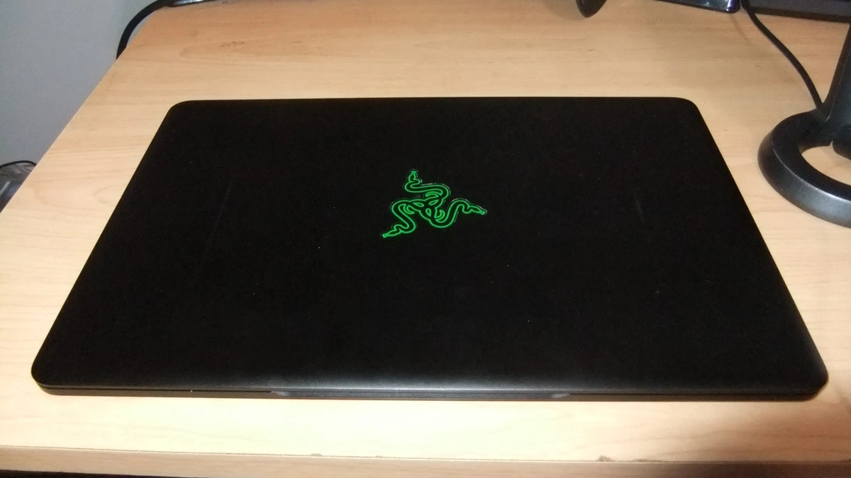 Razer Blade Stealth Intel Core i7 6th Gen. PC Laptops & Netbooks
