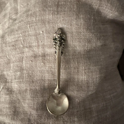 Antique  Grande Baroque by Wallace Sterling Silver Salt Spoon (2.25")