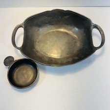 Plato para servir con mango de peltre del viejo mundo 1774 y tazón para degustación de vinos