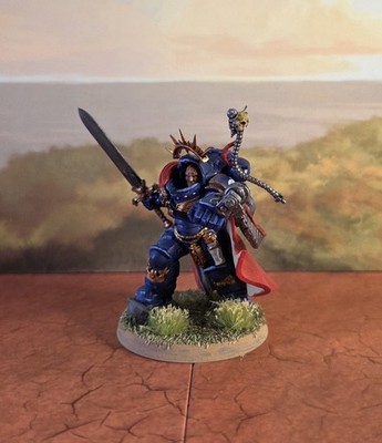 Games Workshop Warhammer 40,000 Space Marines Captain in Gravis Armor Miniature