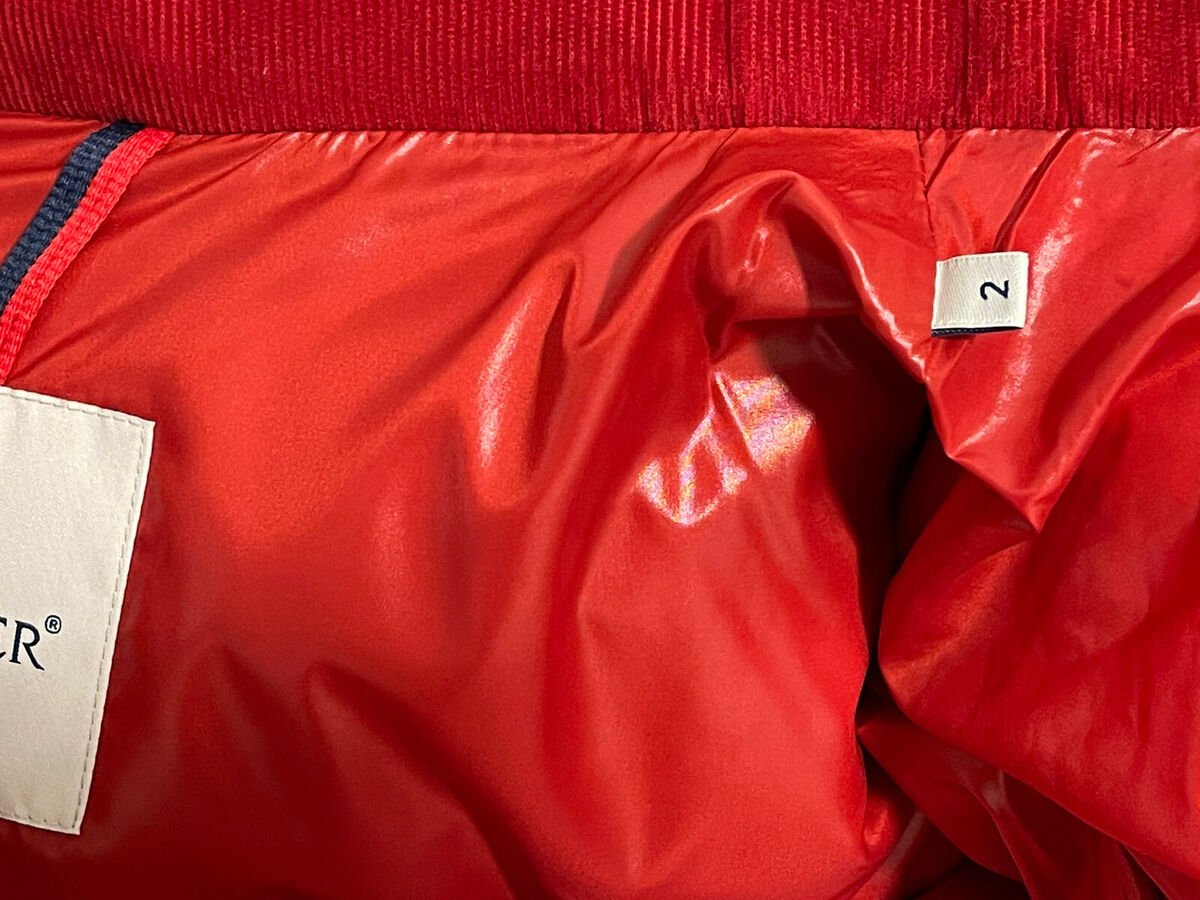 MONCLER VIGNEMALE GIUBBOTTO Velvet down jacket size 2 New MONCLER VIGNEMALE GIUBBOTTO Velvet down jacket size 2 New