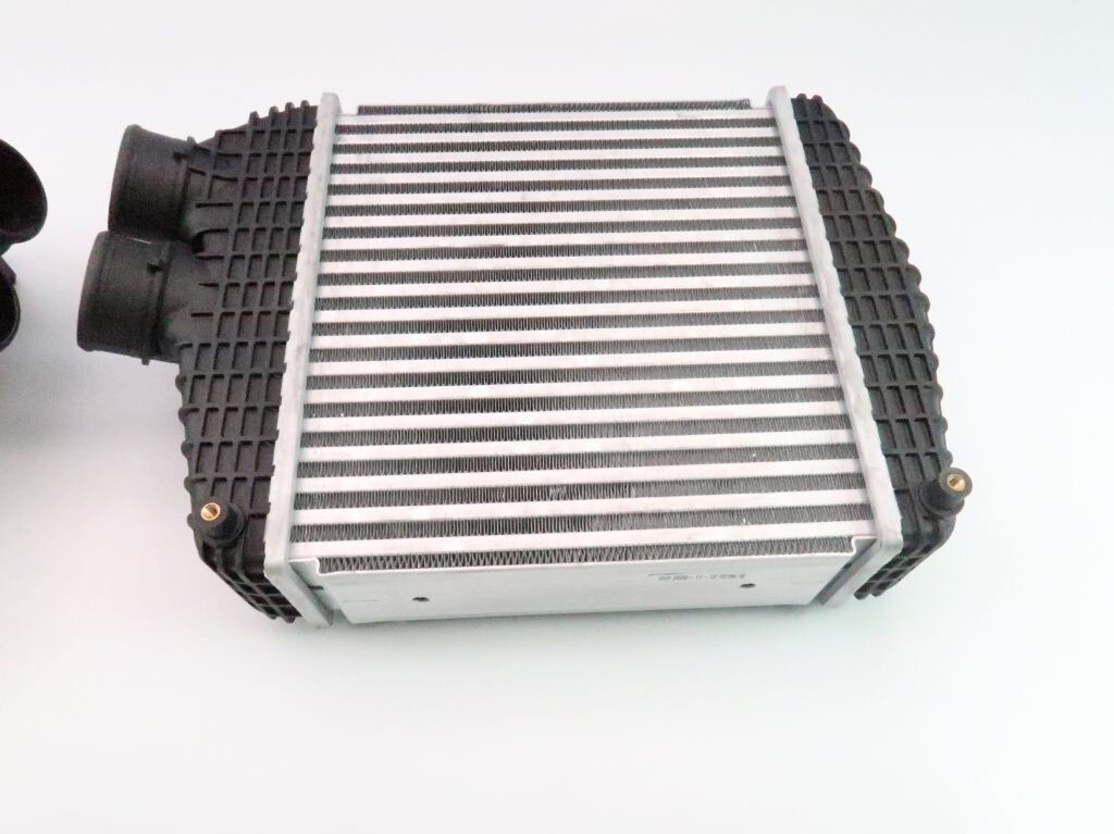 Maserati Ghibli Quattroporte left and right intercooler 2pcs