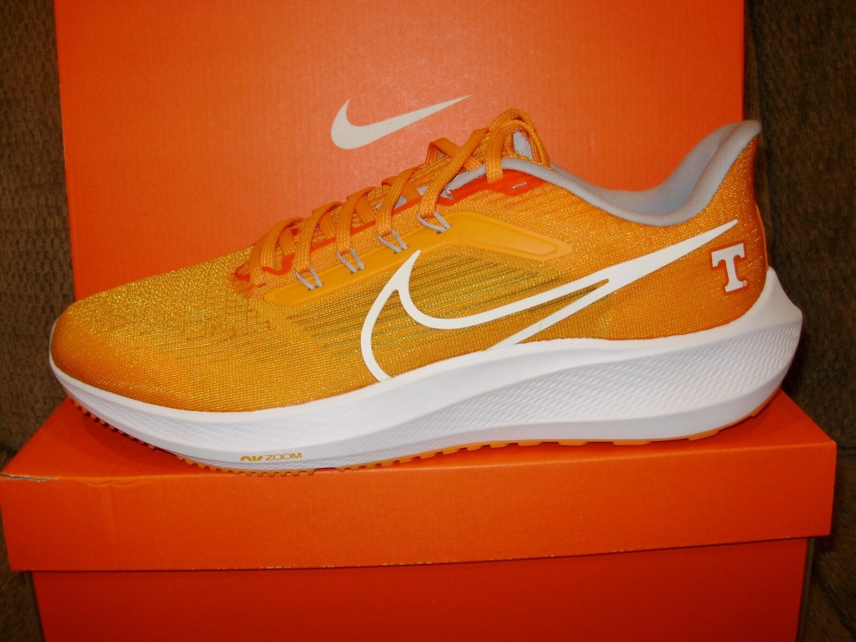 Nike Air Zoom Pegasus 39 Running Shoes TN Volunteer Orange Sz 9 DR1975-800 Nike Air Zoom Pegasus 39 (Tennessee) Road Running Shoes  main image 2