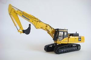 UNIVERSAL HOBBIES - Bagger KOMATSU PC 450 LC - 1/50 - UH8004