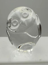 Steuben Crystal Art Glass Owl Figurine Paperweight Hand Cooler