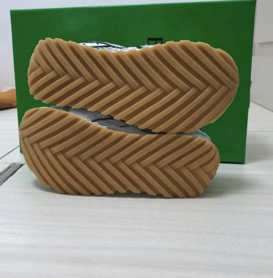 Bottega Veneta/buenas zapatillas para correr - zapatillas de gimnasio Foto 3 de 4