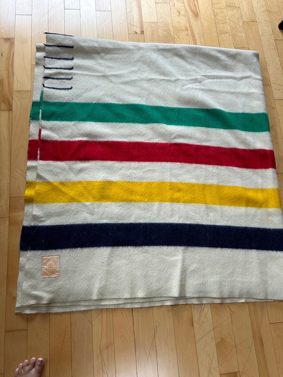 Hudson's Bay Point 100% Wool Blanket 90” X 98” (Queen)