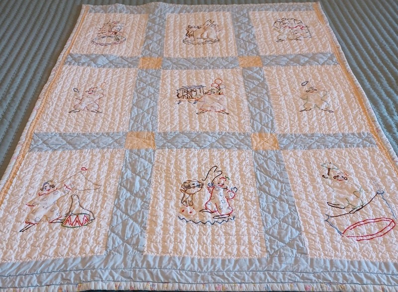 Vintage Embroidered Crib Quilt With Circus Clowns & Animals (33”x42”)