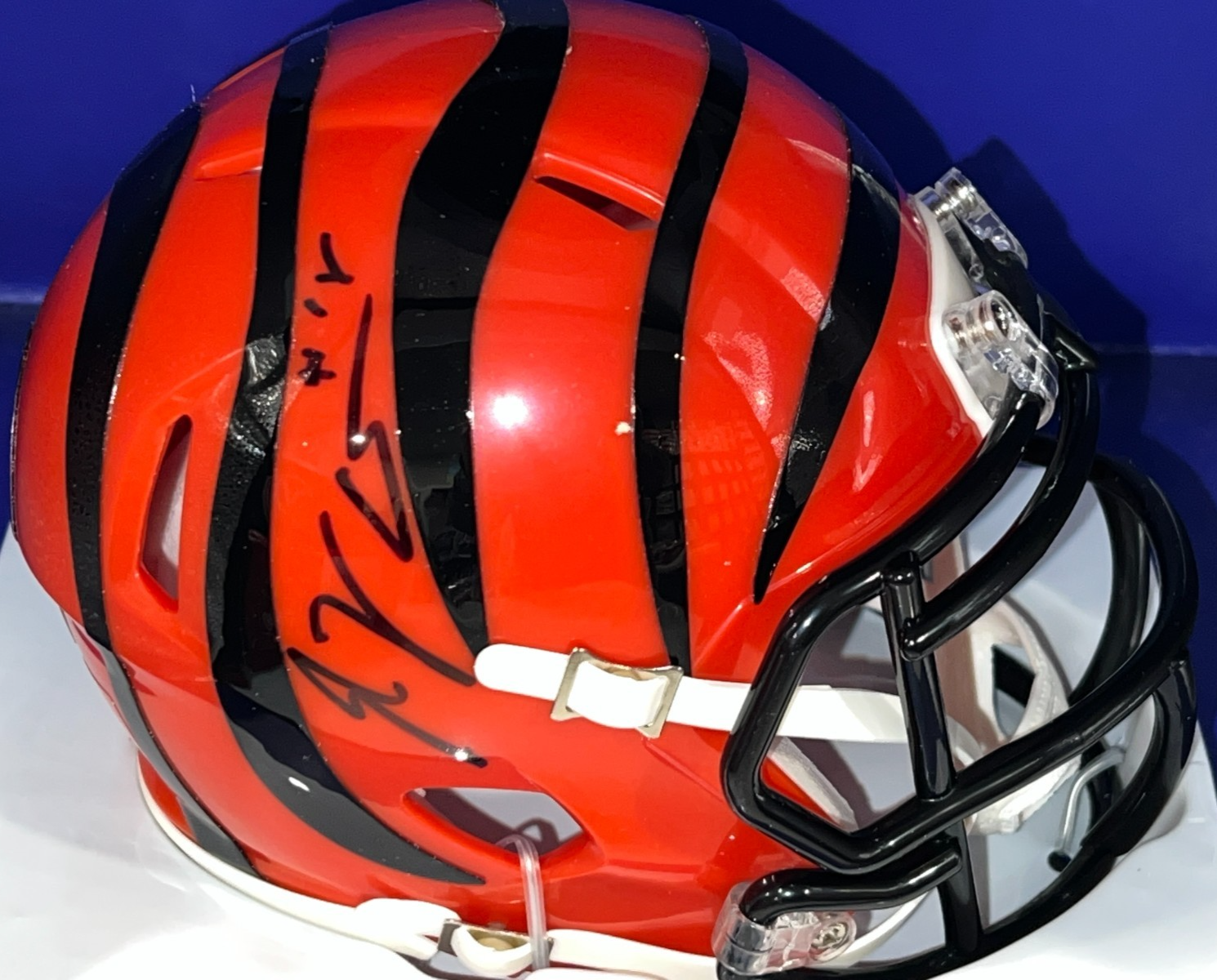 A.J. GREEN CINCINNATI BENGALS BECKETT AUTHENTICATED SIGNED MINI HELMET 