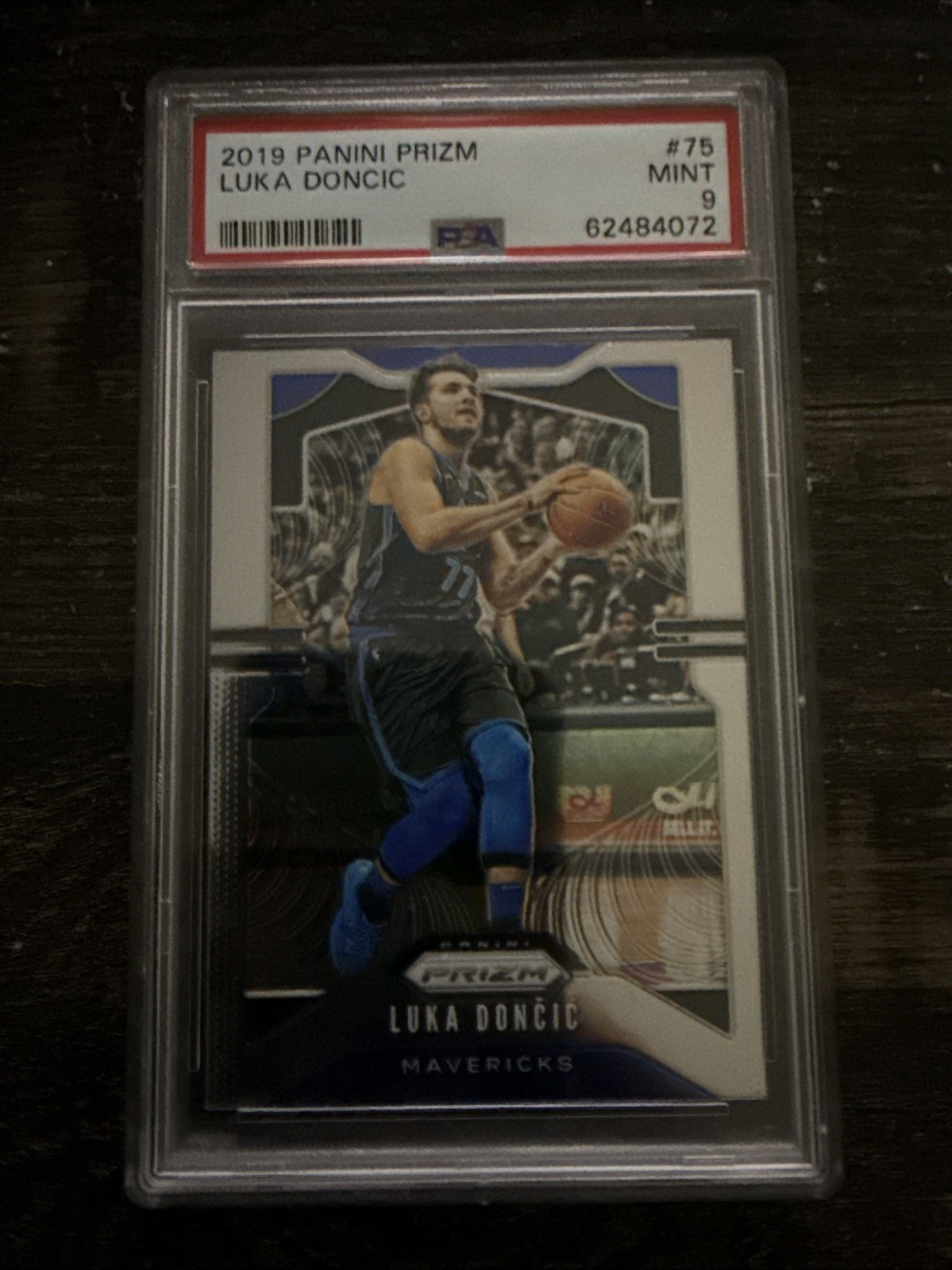 2019 PANINI PRIZM #75 LUKA DONCIC PSA 10